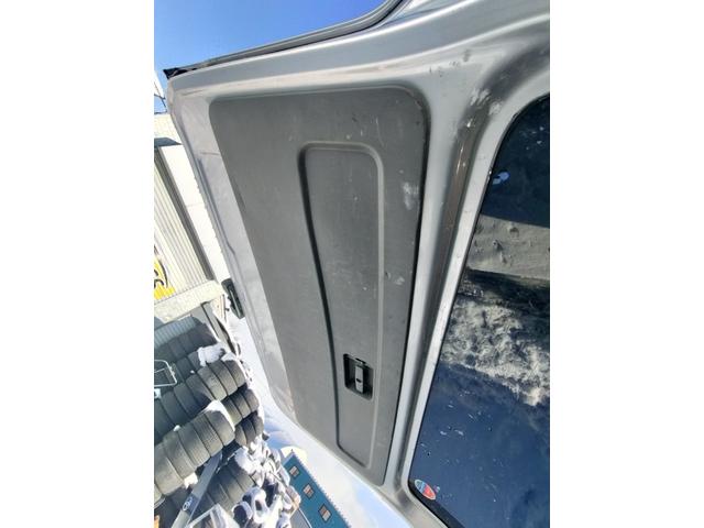 ハイエースバン ロングスーパーGL 4WD 本州仕入れ 社外アルミ 純正SDナビ 新品シートカバー LEDテール 社外ヘッドライト(24枚目)