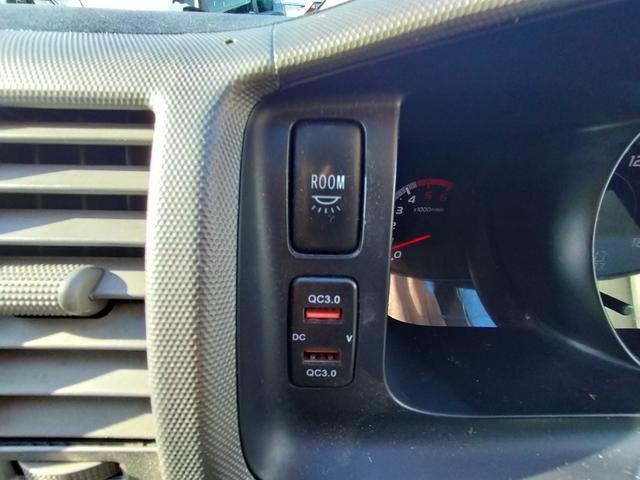 ハイエースバン ロングスーパーGL 4WD 本州仕入れ 社外アルミ 純正SDナビ 新品シートカバー LEDテール 社外ヘッドライト(65枚目)