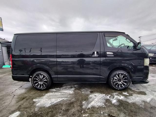 ハイエースバン ロングスーパーＧＬ　４ＷＤ　本州仕入れ　新品シートカバー　社外アルミ　ホワイトレター　社外ＳＤナビ　フルセグ　バックカメラ（5枚目）