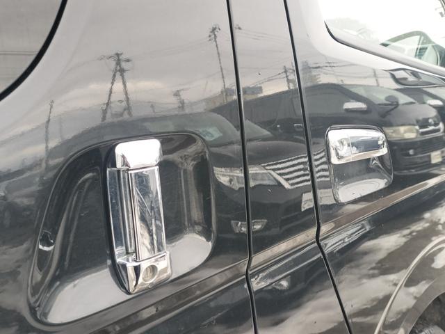 ハイエースバン ロングスーパーＧＬ　４ＷＤ　本州仕入れ　新品シートカバー　社外アルミ　ホワイトレター　社外ＳＤナビ　フルセグ　バックカメラ（11枚目）