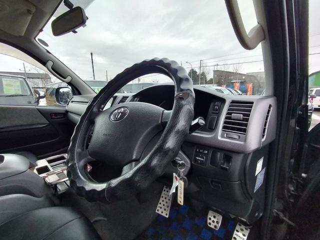 ハイエースバン ロングスーパーＧＬ　４ＷＤ　本州仕入れ　新品シートカバー　社外アルミ　ホワイトレター　社外ＳＤナビ　フルセグ　バックカメラ（29枚目）