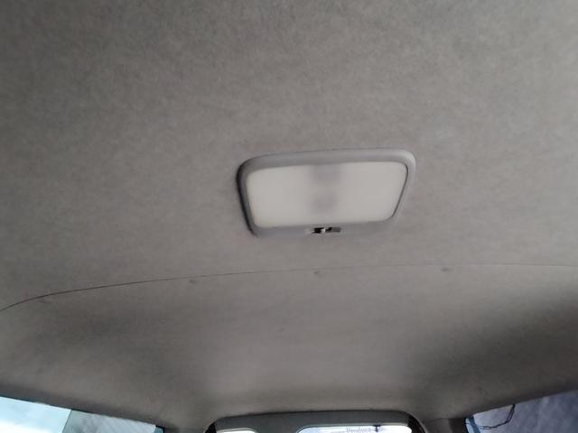 ハイエースバン ロングスーパーＧＬ　４ＷＤ　本州仕入れ　新品シートカバー　社外アルミ　ホワイトレター　社外ＳＤナビ　フルセグ　バックカメラ（49枚目）