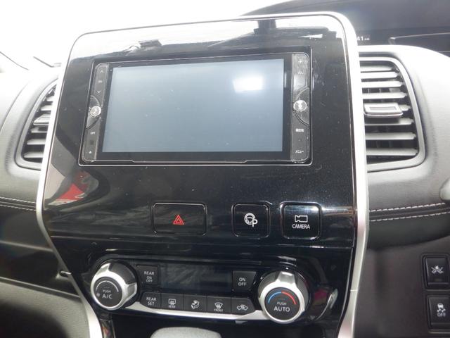 セレナ ハイウェイスター　Ｖセレクション　ハイウェスタ―　４ＷＤ　両側電動スライドドア　純正エンジンスターター　ドライブレコーダー　ＥＴＣ　スペアキー　オートクルーズ　ＬＥＤヘッドライト　ハンズフリーオートスライド　４年間保証（12枚目）