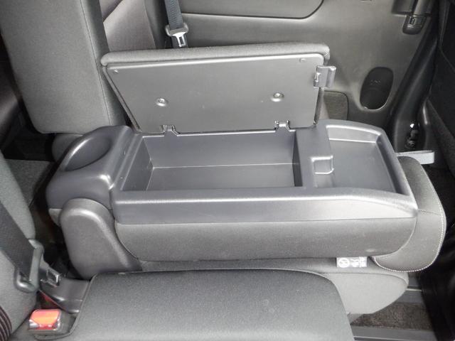 セレナ ハイウェイスター　Ｖセレクション　ハイウェスタ―　４ＷＤ　両側電動スライドドア　純正エンジンスターター　ドライブレコーダー　ＥＴＣ　スペアキー　オートクルーズ　ＬＥＤヘッドライト　ハンズフリーオートスライド　４年間保証（18枚目）