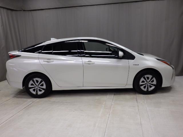 プリウス Ａ　４ＷＤ　フルセグ　メモリーナビ　ＤＶＤ再生　バックカメラ　衝突被害軽減システム　ＥＴＣ　ドラレコ　ＬＥＤヘッドランプ（5枚目）