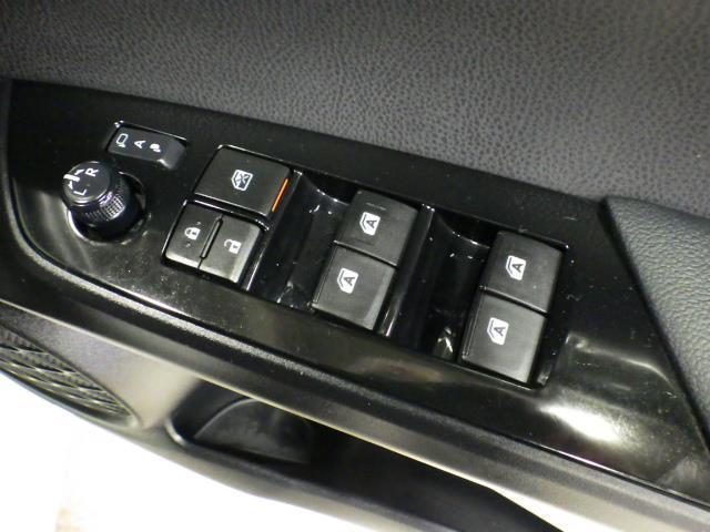 プリウス Ａ　４ＷＤ　フルセグ　メモリーナビ　ＤＶＤ再生　バックカメラ　衝突被害軽減システム　ＥＴＣ　ドラレコ　ＬＥＤヘッドランプ（16枚目）