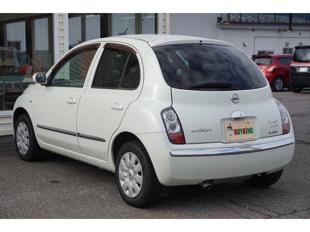 マーチ ラフィート　４ＷＤ４ＷＤ　純正オーディオ　夏冬タイヤ有り　エンジンスターター　ドアバイザー（11枚目）