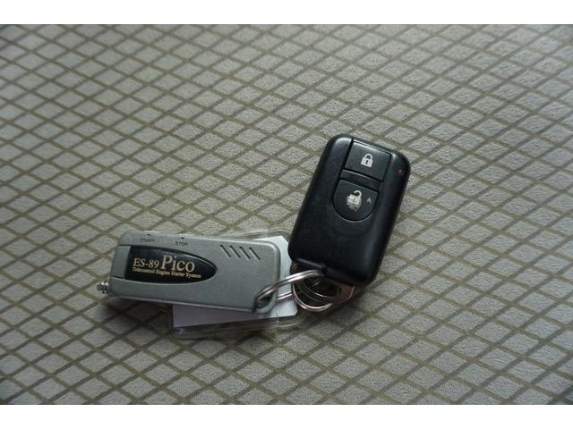 マーチ ラフィート　４ＷＤ４ＷＤ　純正オーディオ　夏冬タイヤ有り　エンジンスターター　ドアバイザー（30枚目）