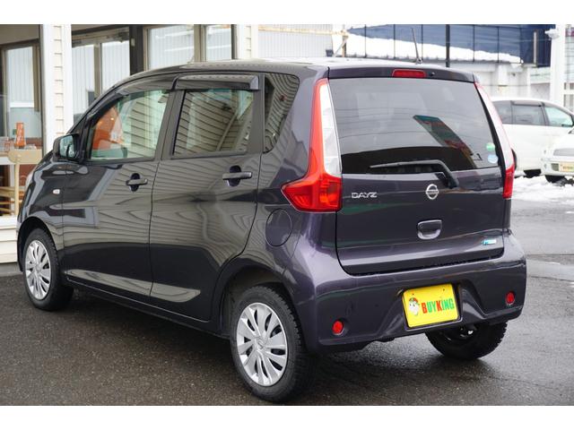 デイズ Ｓ　４ＷＤ　メモリナビ　ワンセグＴＶ　ＥＴＣ　運転席シートヒーター　夏冬タイヤ有り　衝突被害軽減ブレーキ　アイドリングストップ　ウイルス対策オゾン消臭済み（11枚目）