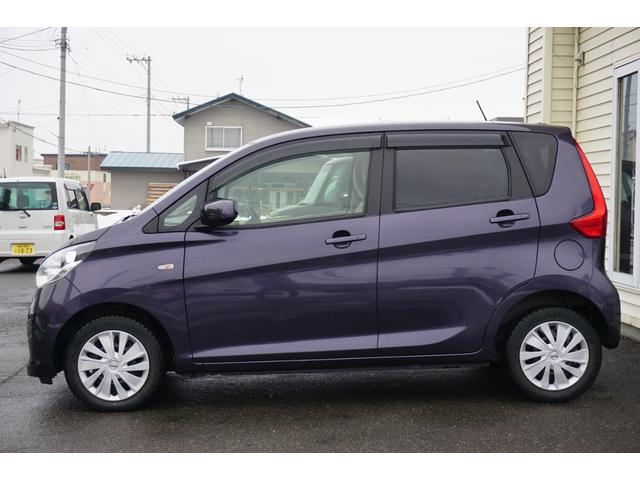 デイズ Ｓ　４ＷＤ　メモリナビ　ワンセグＴＶ　ＥＴＣ　運転席シートヒーター　夏冬タイヤ有り　衝突被害軽減ブレーキ　アイドリングストップ　ウイルス対策オゾン消臭済み（12枚目）