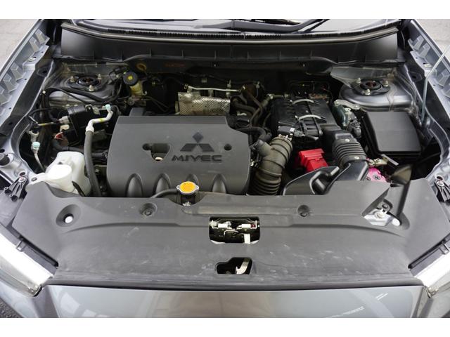 ＲＶＲ Ｇ　４ＷＤ　メモリナビ　ワンセグＴＶ　ＤＶＤ　ＣＤ　ＳＤ　夏冬タイヤ　ＨＩＤヘッドランプ　オートライト　純正エンジンスターター　ウイルス対策オゾン消臭済み（14枚目）