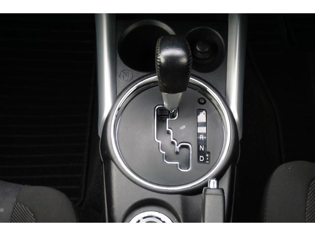 ＲＶＲ Ｇ　４ＷＤ　メモリナビ　ワンセグＴＶ　ＤＶＤ　ＣＤ　ＳＤ　夏冬タイヤ　ＨＩＤヘッドランプ　オートライト　純正エンジンスターター　ウイルス対策オゾン消臭済み（18枚目）