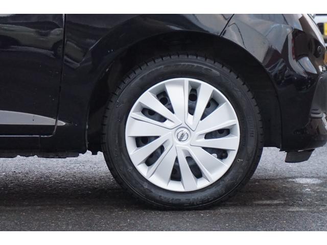 デイズ S 4WD エマージェンシーブレーキ オートライト 電動格納ミラー シートヒーター キーレス ドアバイザー ETC ドライブレコーダー CDオーディオ 夏タイヤアルミホイール 冬タイヤ付き(3枚目)