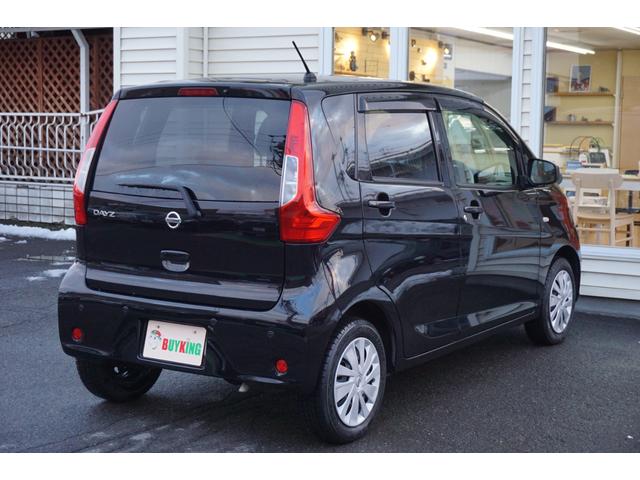 デイズ S 4WD エマージェンシーブレーキ オートライト 電動格納ミラー シートヒーター キーレス ドアバイザー ETC ドライブレコーダー CDオーディオ 夏タイヤアルミホイール 冬タイヤ付き(11枚目)