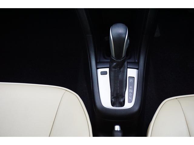 スイフト XL-DJE 4WD フォグランプ 電動格納ミラー 寒冷地仕様 シートヒーター 革巻きステアリング スマートキー ドアバイザー エアロ リヤスポイラー 夏タイヤ社外アルミ 冬タイヤ社外アルミ付き(20枚目)