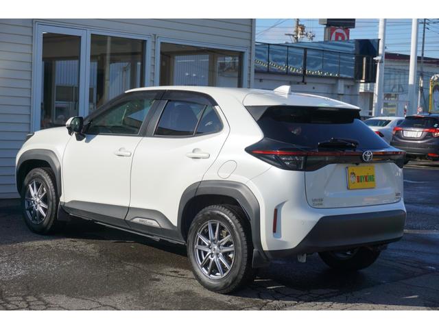 ヤリスクロス ハイブリッドＧ　４ＷＤ　ワンオーナー　純正エンジンスターター　クルーズコントロール　純正メモリナビ　Ｂｌｕｅｔｏｏｔｈ　ＵＳＢ　バックカメラ　純正ＥＴＣ　ＬＥＤヘッドライト　オートライト　寒冷地仕様　ドアバイザー（8枚目）