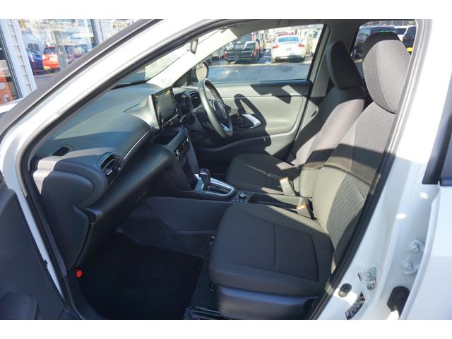 ヤリスクロス ハイブリッドＧ　４ＷＤ　ワンオーナー　純正エンジンスターター　クルーズコントロール　純正メモリナビ　Ｂｌｕｅｔｏｏｔｈ　ＵＳＢ　バックカメラ　純正ＥＴＣ　ＬＥＤヘッドライト　オートライト　寒冷地仕様　ドアバイザー（17枚目）