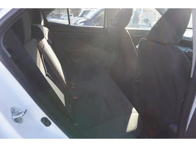 ヤリスクロス ハイブリッドＧ　４ＷＤ　ワンオーナー　純正エンジンスターター　クルーズコントロール　純正メモリナビ　Ｂｌｕｅｔｏｏｔｈ　ＵＳＢ　バックカメラ　純正ＥＴＣ　ＬＥＤヘッドライト　オートライト　寒冷地仕様　ドアバイザー（18枚目）