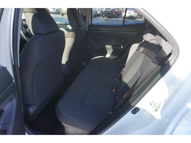 ヤリスクロス ハイブリッドＧ　４ＷＤ　ワンオーナー　純正エンジンスターター　クルーズコントロール　純正メモリナビ　Ｂｌｕｅｔｏｏｔｈ　ＵＳＢ　バックカメラ　純正ＥＴＣ　ＬＥＤヘッドライト　オートライト　寒冷地仕様　ドアバイザー（19枚目）