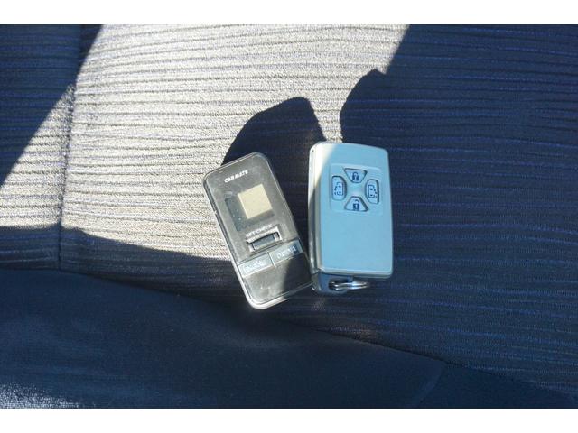 ヴェルファイア ２．４Ｚ　４ＷＤ　エクリプス製ＨＤＤナビ　Ｂｌｕｅｔｏｏｔｈ　フルセグＴＶ　バックカメラ　リアモニター　夏冬タイヤ　ＥＴＣ　エンジンスターター　ＨＩＤヘッドライト　オートライト　フォグランプ（37枚目）