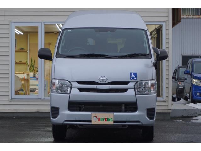 ハイエースバン 　車いす仕様車ＡＳタイプ　４ＷＤ　片側電動スライドドア　メモリナビ　バックカメラ　Ｂｌｕｅｔｏｏｔｈ　フルセグＴＶ　ＤＶＤ　ＣＤ　ＳＤ　寒冷地仕様　ドアバイザー　新型コロナウイルス対策オゾン除菌済み（6枚目）