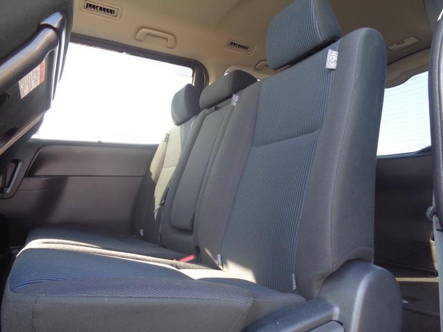 ヴォクシー X 4WD 純正メモリーナビTV 冬タイヤ積込 エンジンスターター ETC ドライブレコーダー バックカメラ 左後パワースライドドア 衝突軽減装置 LEDヘッドライト TEL0078-6048-3740(16枚目)