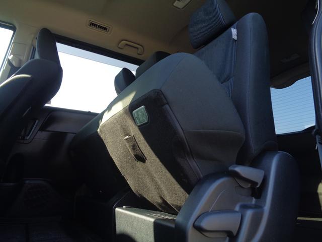 ヴォクシー X 4WD 純正メモリーナビTV 冬タイヤ積込 エンジンスターター ETC ドライブレコーダー バックカメラ 左後パワースライドドア 衝突軽減装置 LEDヘッドライト TEL0078-6048-3740(17枚目)