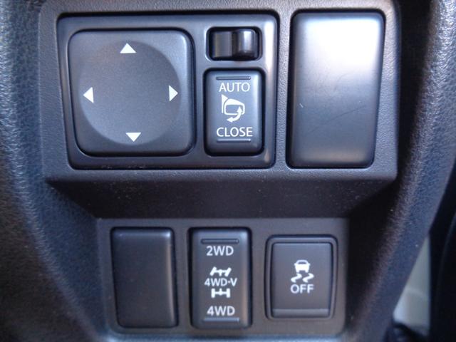 ジューク １６ＧＴ　ＦＯＵＲ　４ＷＤ　純正メモリーナビＴＶ　バックカメラ　Ｂｌｕｅｔｏｏｔｈ接続　純正エンジンスターター　切替式４ＷＤ　駐車監視モード付前後ドライブレコーダー　キセノンライト　電動格納式ミラー　横滑り防止機能（10枚目）