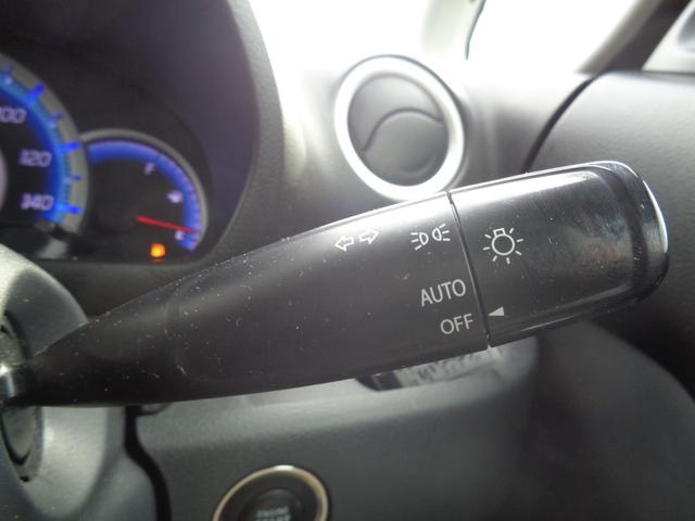 ��ԂɂȂ�΃Z���T�[�����m���Ď����I���C�g���_���u�I�[�g���C�g�v��