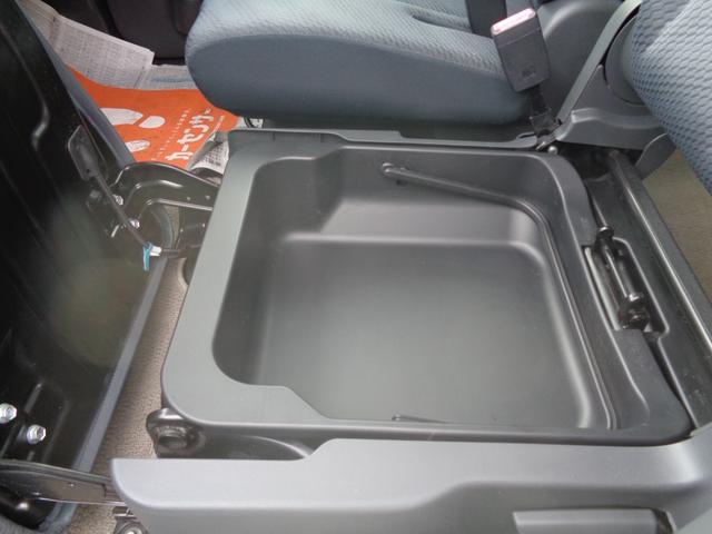 ����Ȃ̃N�b�V�����𒵂ˏグ��΁A�����^�т��o������[�{�b�N�X������܂���