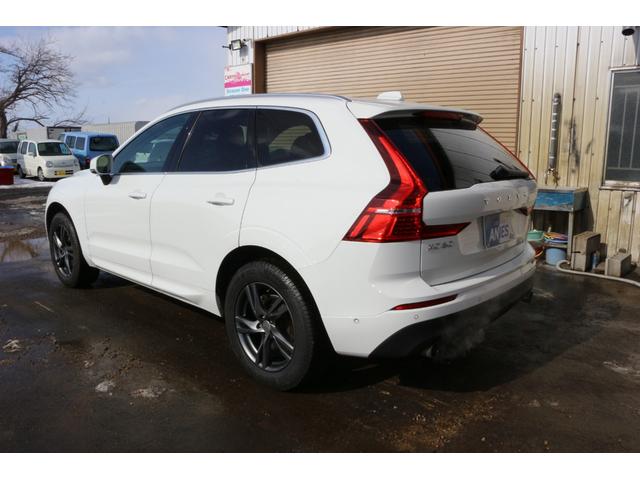 ＸＣ６０ Ｔ５　ＡＷＤ　モーメンタム　ターボ　４ＷＤ　インテリセーフ　１オーナー　アダクティブクルーズ　純正ナビＴＶ　Ｂｌｕｅｔｏｏｔｈ　３６０度カメラ　黒本革　夏冬タイヤアルミ　純正ドラレコ　パワーバックドア　ＥＴＣ　スマートキー（5枚目）