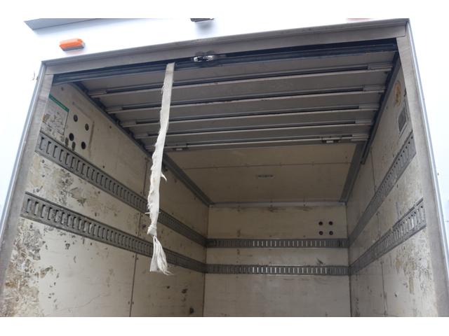 エルフトラック フルフラットローＬＴＤ　４ＷＤ　１．５ｔ　アルミパネルバン　ＡＴ　４ＷＤ　バックカメラ　夏冬タイヤ　積載１．５ｔ　長さ４７８ｃｍ幅１７３ｃｍ高さ２７１ｃｍ　荷台内寸法３０１×１６０×１８５ｃｍ（32枚目）