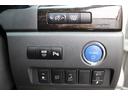 ＺＲ　ＨＶ　４ＷＤ　両側パワースライド　純正ナビフルセグＴＶ　Ｂｌｕｅｔｏｏｔｈ対応　ビルトインＥＴＣ　ファブレス１８インチアルミ　ＬＥＤヘッドライト　バックカメラ　社外Ｅｇスターター（31枚目）