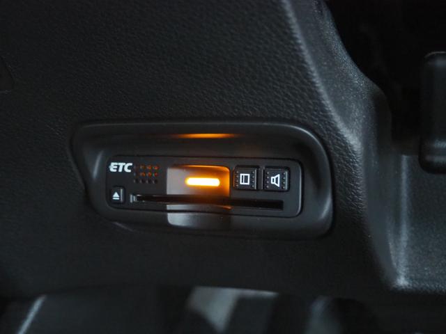 ヴェゼル ハイブリッドＺ・ホンダセンシング　４ＷＤ　エアロ　１８ＡＷ　ハーフレザーシート　メモリーナビ　地デジ　Ｂｌｕｅｔｏｏｔｈ　バックモニター　ＥＴＣ　ドライブレコーダー　エンジンスターター　ワイパーデアイサー　１年間保証・走行距離無制限（42枚目）