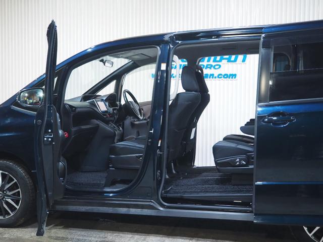 ヴォクシー ＺＳ　４ＷＤ（12枚目）