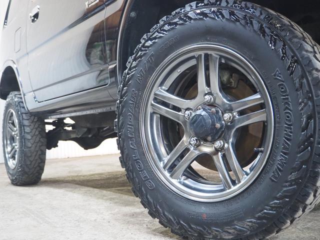 ジムニー クロスアドベンチャーＸＣ　４ＷＤ　リフトアップ　５速マニュアル　社外マフラー　フロント・リア社外バンパー　社外テール　ＨＩＤヘッドライト　スキッドプレート　ブースト計（3枚目）
