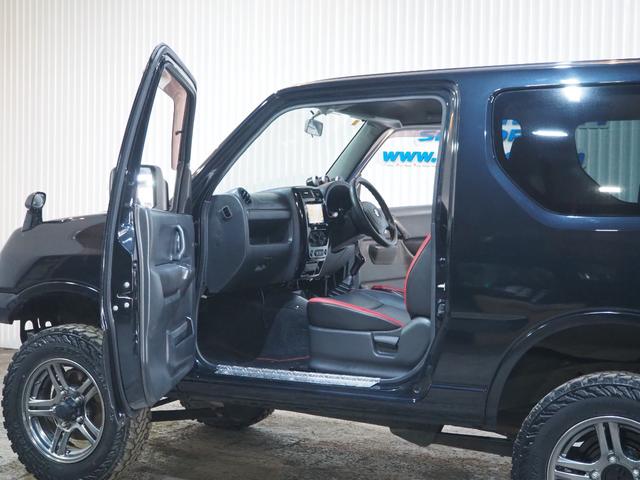 ジムニー クロスアドベンチャーＸＣ　４ＷＤ　リフトアップ　５速マニュアル　社外マフラー　フロント・リア社外バンパー　社外テール　ＨＩＤヘッドライト　スキッドプレート　ブースト計（11枚目）