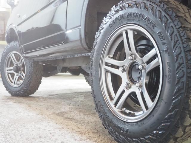 ジムニー クロスアドベンチャーＸＣ　４ＷＤ　リフトアップ　５速マニュアル　社外マフラー　フロント・リア社外バンパー　社外テール　ＨＩＤヘッドライト　スキッドプレート　ブースト計（12枚目）