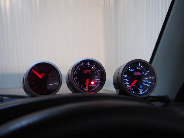 ジムニー クロスアドベンチャーＸＣ　４ＷＤ　リフトアップ　５速マニュアル　社外マフラー　フロント・リア社外バンパー　社外テール　ＨＩＤヘッドライト　スキッドプレート　ブースト計（34枚目）