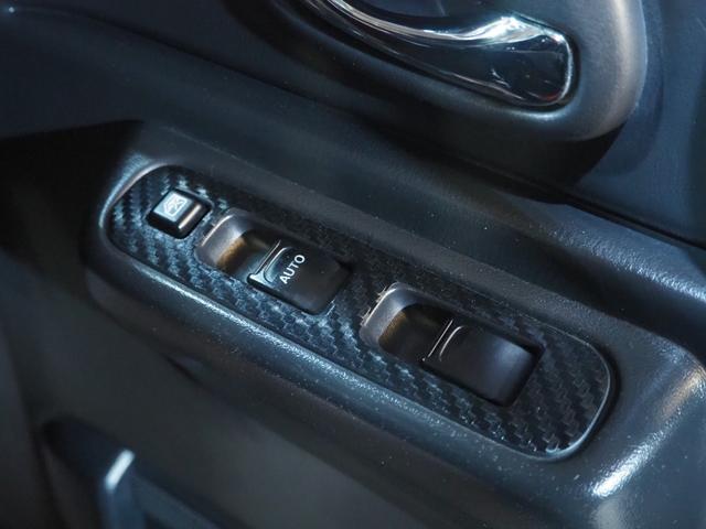 ジムニー クロスアドベンチャーＸＣ　４ＷＤ　リフトアップ　５速マニュアル　社外マフラー　フロント・リア社外バンパー　社外テール　ＨＩＤヘッドライト　スキッドプレート　ブースト計（40枚目）