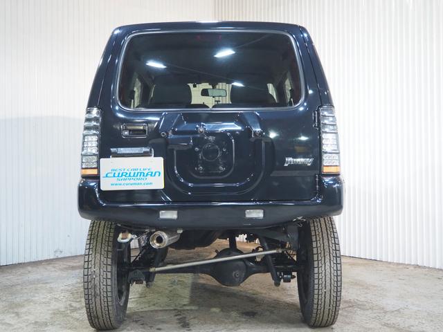 ジムニー ランドベンチャー　４ＷＤ　リフトアップ　５速マニュアル　社外マフラー　フロント・リア社外バンパー　オーバーフェンダー　スキッドプレート　ＨＩＤヘッドライト　フォグランプ　社外テール（19枚目）