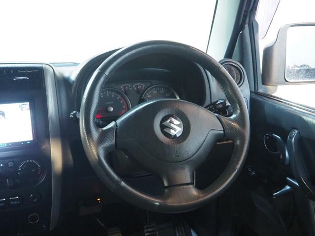 ジムニー ランドベンチャー　４ＷＤ　リフトアップ　５速マニュアル　社外マフラー　フロント・リア社外バンパー　オーバーフェンダー　スキッドプレート　ＨＩＤヘッドライト　フォグランプ　社外テール（35枚目）