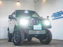 ジムニー クロスアドベンチャーＸＣ　４ＷＤ　リフトアップ　５速マニュアル　社外マフラー　フロント・リア社外バンパー　社外テール　ＨＩＤヘッドライト　スキッドプレート　ブースト計（5枚目）