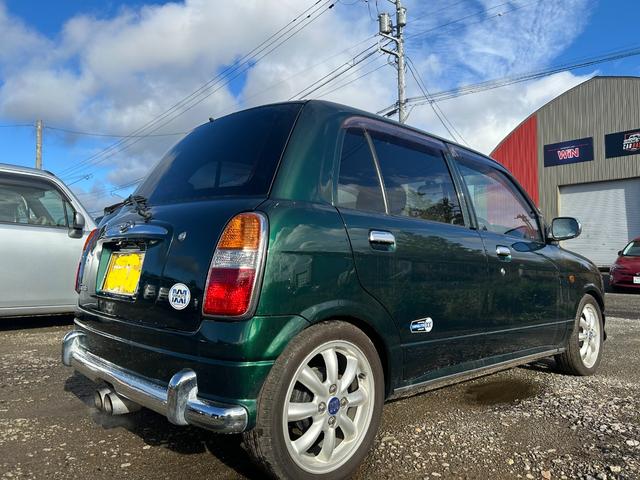 ミラジーノ ミニライトスペシャル　１５インチ　ミニライトホイール　ローダウン　ダウンサス社外センターマフラー　２本出し　バックカメラ　タイミングベルト交換済　夏冬タイヤ　ナビＴＶ　フォグランプ　革調シート　４ＷＤ（7枚目）