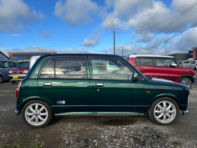 ミラジーノ ミニライトスペシャル　１５インチ　ミニライトホイール　ローダウン　ダウンサス社外センターマフラー　２本出し　バックカメラ　タイミングベルト交換済　夏冬タイヤ　ナビＴＶ　フォグランプ　革調シート　４ＷＤ（10枚目）