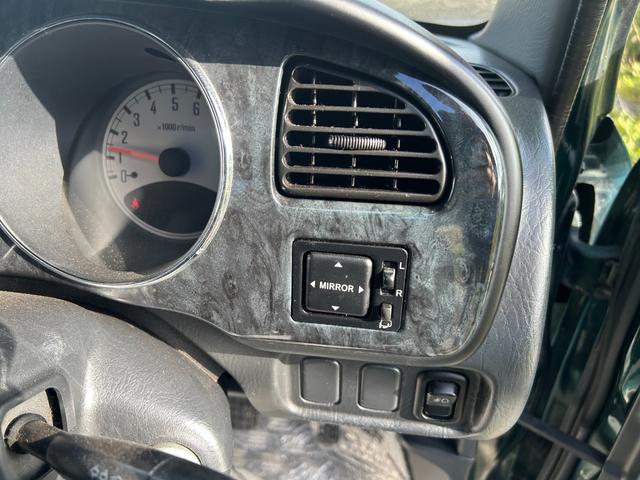 ミラジーノ ミニライトスペシャル　１５インチ　ミニライトホイール　ローダウン　ダウンサス社外センターマフラー　２本出し　バックカメラ　タイミングベルト交換済　夏冬タイヤ　ナビＴＶ　フォグランプ　革調シート　４ＷＤ（28枚目）