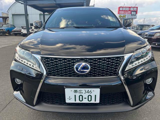 ＲＸ ＲＸ４５０ｈ　Ｆスポーツ　４ＷＤ　ＥＴＣ　バックカメラ　オートクルーズコントロール　パワーシート　ナビ　ＴＶ　オートライト　ヘッドライトウォッシャー　電動リアゲート　アルミホイール　スマートキー　電動格納ミラー　シートヒーター（9枚目）