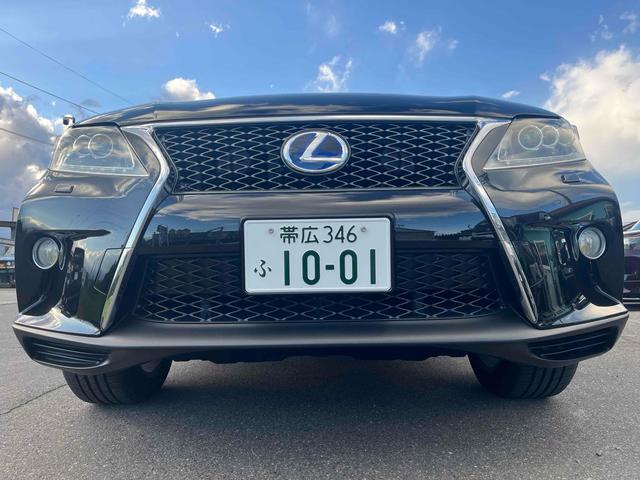 ＲＸ ＲＸ４５０ｈ　Ｆスポーツ　４ＷＤ　ＥＴＣ　バックカメラ　オートクルーズコントロール　パワーシート　ナビ　ＴＶ　オートライト　ヘッドライトウォッシャー　電動リアゲート　アルミホイール　スマートキー　電動格納ミラー　シートヒーター（11枚目）