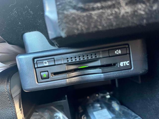 ＲＸ ＲＸ４５０ｈ　Ｆスポーツ　４ＷＤ　ＥＴＣ　バックカメラ　オートクルーズコントロール　パワーシート　ナビ　ＴＶ　オートライト　ヘッドライトウォッシャー　電動リアゲート　アルミホイール　スマートキー　電動格納ミラー　シートヒーター（74枚目）