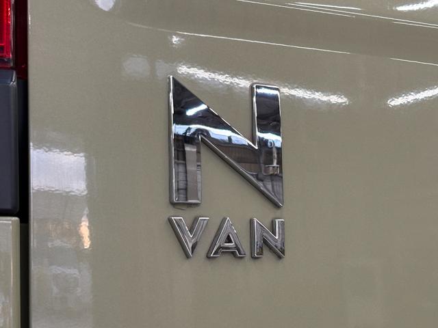 Ｎ－ＶＡＮ＋スタイル ファン・ターボホンダセンシング　４ＷＤ☆１オーナー☆リフトアップ☆フロントバンパーガード☆外部電源入力キット☆純正８型ナビ☆バックカメラ☆フルセグ☆ＥＴＣ☆ドラレコ☆純正リアスピーカー☆ホンダセンシング☆（13枚目）